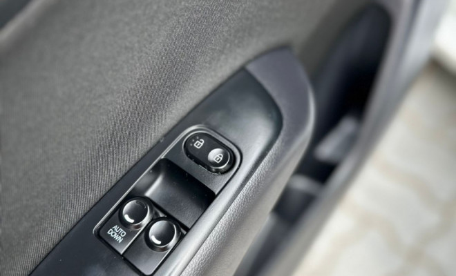 Hyundai HB20 Comf./C.Plus/C.Style 1.0 Flex 12V 2017 Flex-5