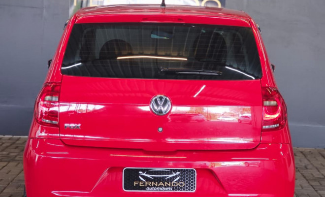VW - VolksWagen Fox 1.0 Mi Total Flex 8V 5p 2013 Flex-4