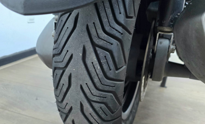 KYMCO DOWNTOWN 300i 2022 Gasolina-16
