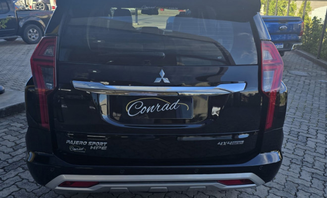 Mitsubishi Pajero Sport HPE 2.4 4x4 Diesel Aut. 2022 Diesel-8