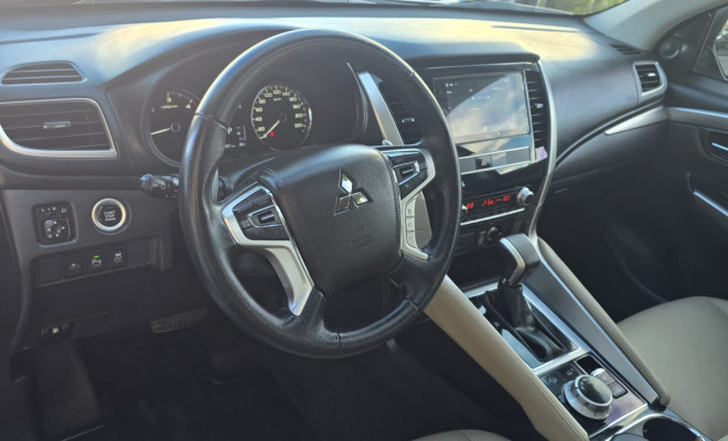 Mitsubishi Pajero Sport HPE 2.4 4x4 Diesel Aut. 2022 Diesel-3