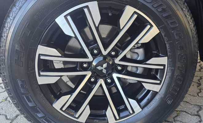 Mitsubishi Pajero Sport HPE 2.4 4x4 Diesel Aut. 2022 Diesel-2