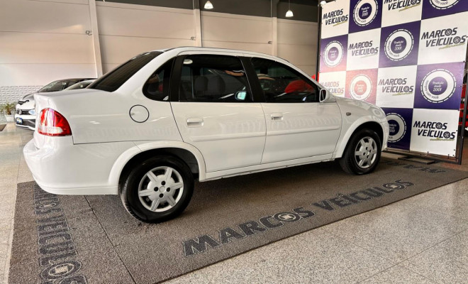 GM - Chevrolet Classic Life/LS 1.0 VHC FlexP. 4p 2011 Flex-3