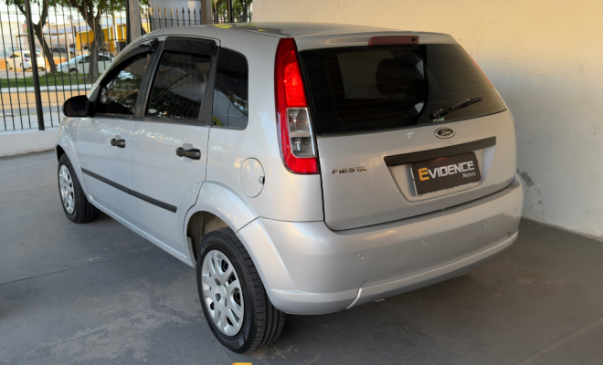 Ford Fiesta 1.0 8V Flex Class Ano 2010 Flex-1