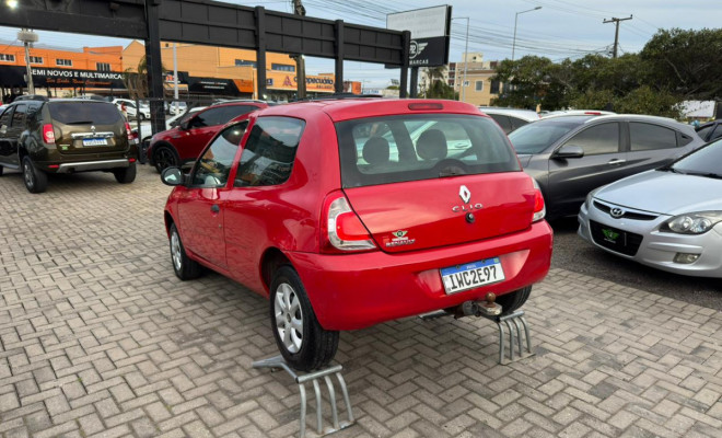 Renault Clio Authentique 1.0/1.0 Hi-Power 16V 3p 2015 Flex-3