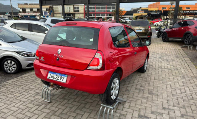 Renault Clio Authentique 1.0/1.0 Hi-Power 16V 3p 2015 Flex-2