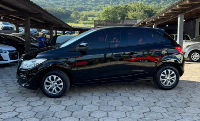 GM - Chevrolet ONIX HATCH LS 1.0 8V FlexPower 5p Mec. 2016 Flex