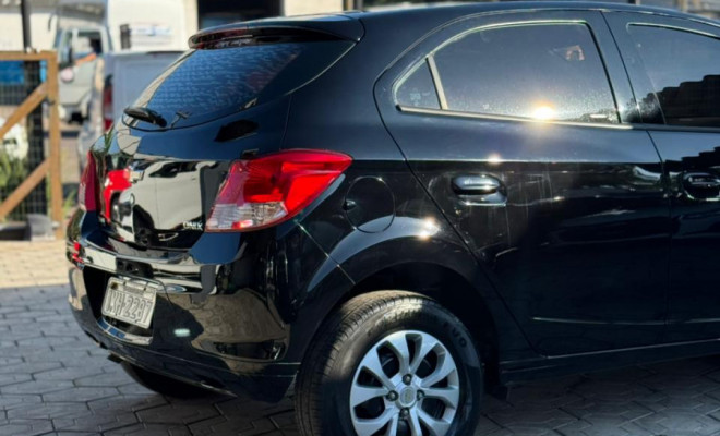 GM - Chevrolet ONIX HATCH LS 1.0 8V FlexPower 5p Mec. 2016 Flex-4