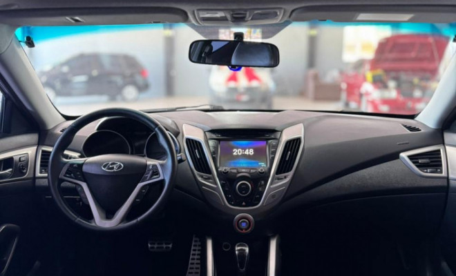 Hyundai Veloster 1.6 16V  140cv Aut. 2013 Gasolina-21