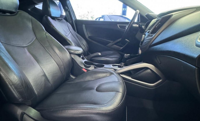 Hyundai Veloster 1.6 16V  140cv Aut. 2013 Gasolina-10