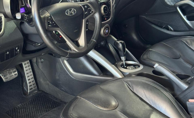 Hyundai Veloster 1.6 16V  140cv Aut. 2013 Gasolina-7