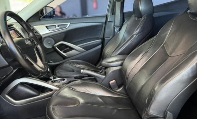 Hyundai Veloster 1.6 16V  140cv Aut. 2013 Gasolina-18