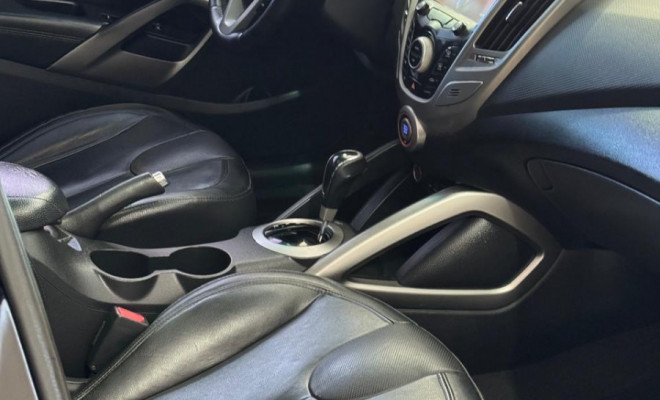 Hyundai Veloster 1.6 16V  140cv Aut. 2013 Gasolina-15
