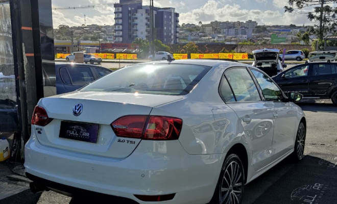 VW - VolksWagen JETTA Highline 2.0 TSI 16V 4p Tiptronic 2013 Gasolina-2