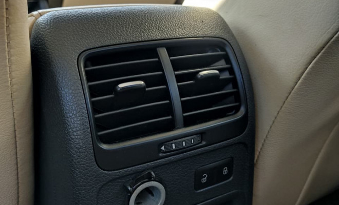 VW - VolksWagen JETTA Highline 2.0 TSI 16V 4p Tiptronic 2013 Gasolina-9