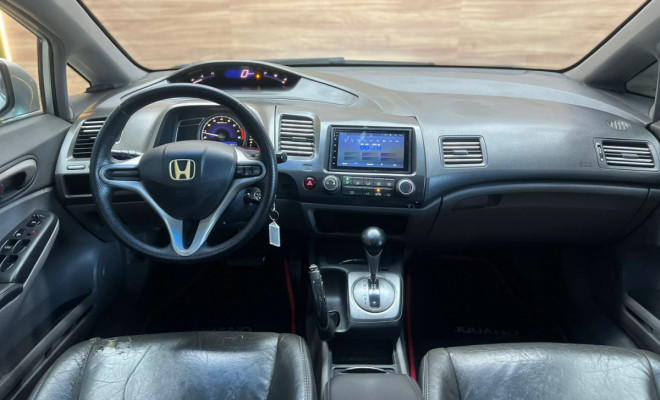 ( REPASSE) Honda Civic Sedan LXS 1.8/1.8 Flex 16V Aut. 4p 2010 Flex-4