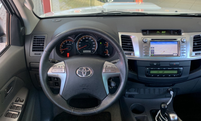 Toyota Hilux CD SRV D4-D 4x4 3.0 TDI Diesel Aut 2014 Diesel-5