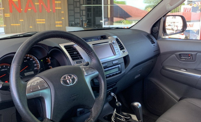 Toyota Hilux CD SRV D4-D 4x4 3.0 TDI Diesel Aut 2014 Diesel-6