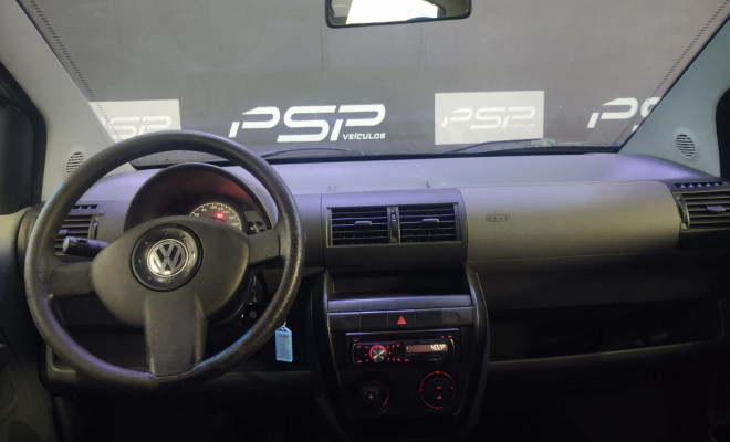 VW - VolksWagen Fox Plus 1.6Mi/ 1.6Mi Total Flex 8V 4p 2009 Flex-4