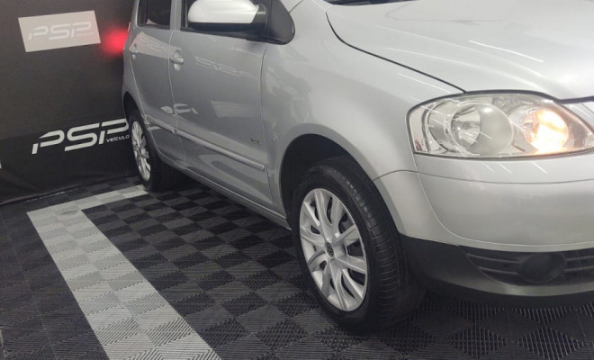 VW - VolksWagen Fox Plus 1.6Mi/ 1.6Mi Total Flex 8V 4p 2009 Flex-1