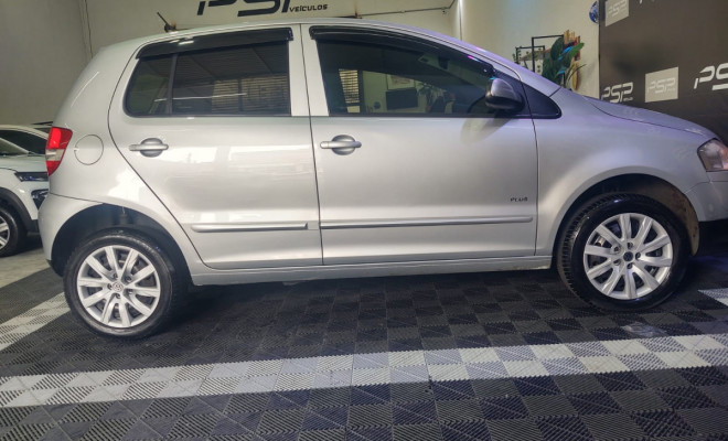 VW - VolksWagen Fox Plus 1.6Mi/ 1.6Mi Total Flex 8V 4p 2009 Flex-2
