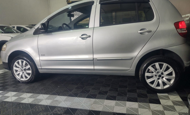 VW - VolksWagen Fox Plus 1.6Mi/ 1.6Mi Total Flex 8V 4p 2009 Flex-3