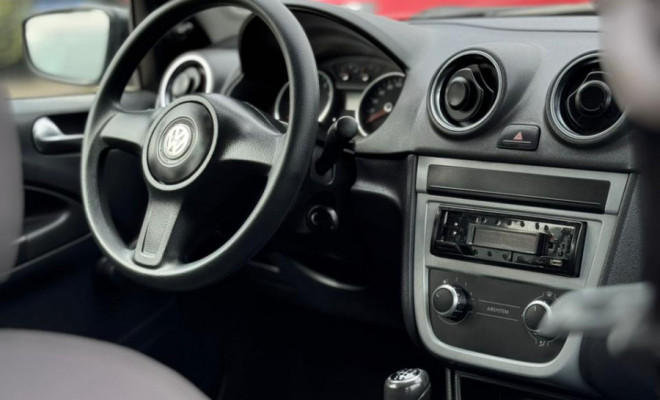 VW - VolksWagen Gol (novo) 1.0 Mi Total Flex 8V 4p 2009 Flex-5