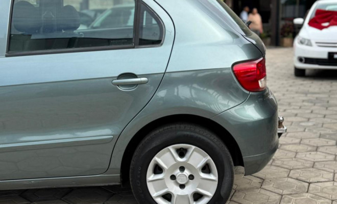VW - VolksWagen Gol (novo) 1.0 Mi Total Flex 8V 4p 2009 Flex-2