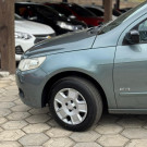 VW - VolksWagen Gol (novo) 1.0 Mi Total Flex 8V 4p 2009 Flex-0