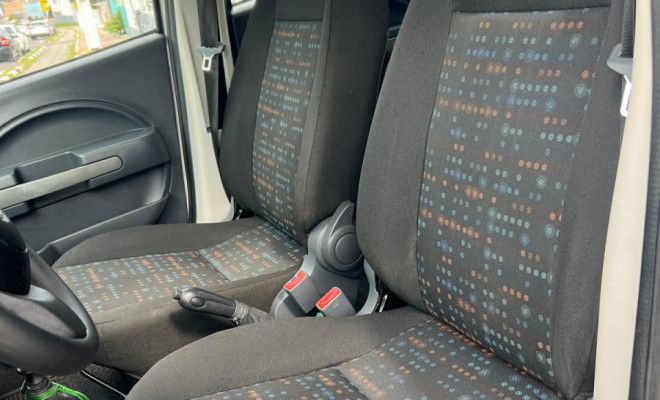 Fiat UNO VIVACE Celeb. 1.0 EVO F.Flex 8V 5p 2014 Flex-9