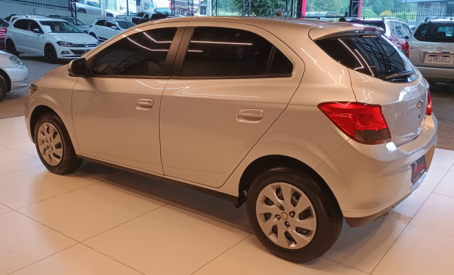 GM - Chevrolet ONIX HATCH LT 1.4 8V FlexPower 5p Mec. 2013 Flex-4