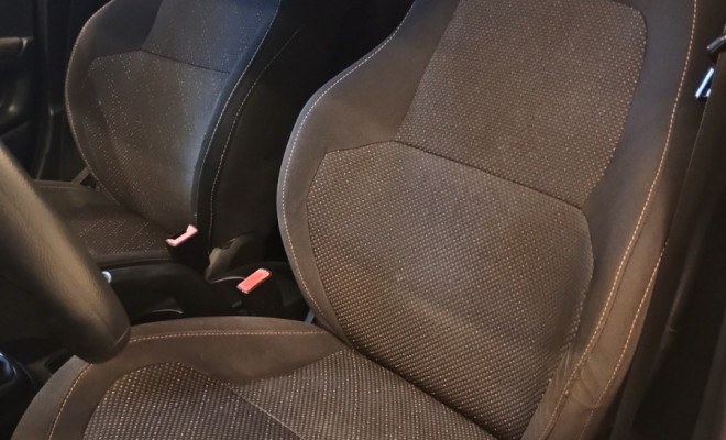 GM - Chevrolet ONIX HATCH LT 1.4 8V FlexPower 5p Mec. 2013 Flex-5