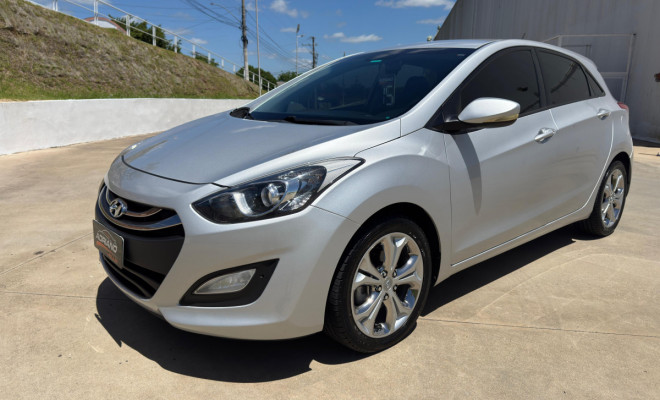 i30 1.8 AUTOMÁTICO 2015 - O hatch médio com design, tecnologia e performance que se destacam!