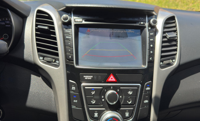 i30 1.8 AUTOMÁTICO 2015 - O hatch médio com design, tecnologia e performance que se destacam!-10