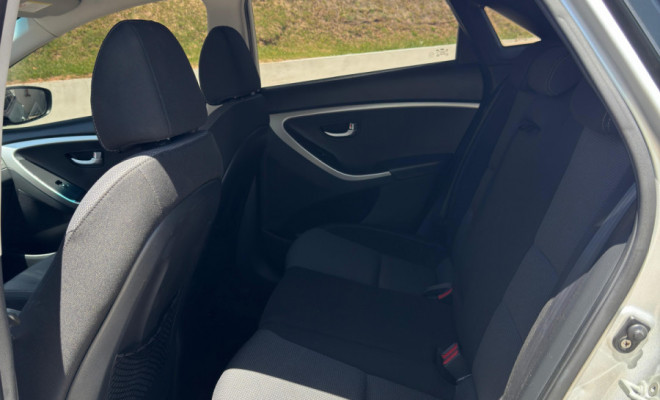 i30 1.8 AUTOMÁTICO 2015 - O hatch médio com design, tecnologia e performance que se destacam!-8