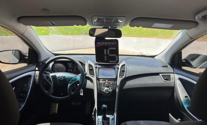 i30 1.8 AUTOMÁTICO 2015 - O hatch médio com design, tecnologia e performance que se destacam!-12