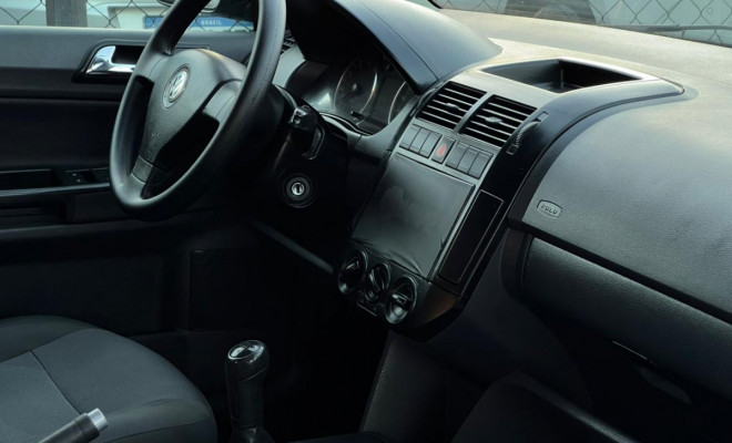 VW - VolksWagen Polo BLUEMOTION 1.6 Total Flex 8V 5p 2009 Flex-4