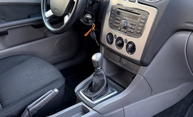 Ford Focus 1.6 GL 16V  5p 2012 Flex-4