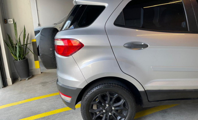 Ford EcoSport FREESTYLE 2.0 16V Flex Aut. 2015-4