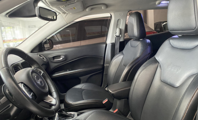 Jeep COMPASS LONGITUDE 2.0 4x4 Aut 2019-8