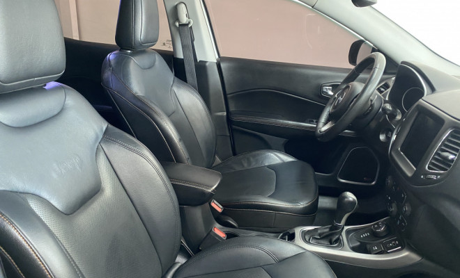 Jeep COMPASS LONGITUDE 2.0 4x4 Aut 2019-9