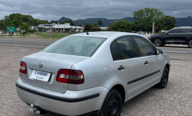 VW - VolksWagen Polo Sedan 1.6 Mi 101cv 8V 4p 2003 Flex-3