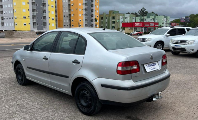 VW - VolksWagen Polo Sedan 1.6 Mi 101cv 8V 4p 2003 Flex-5