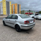 VW - VolksWagen Polo Sedan 1.6 Mi 101cv 8V 4p 2003 Flex-5