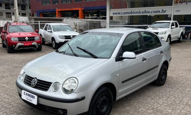 VW - VolksWagen Polo Sedan 1.6 Mi 101cv 8V 4p 2003 Flex