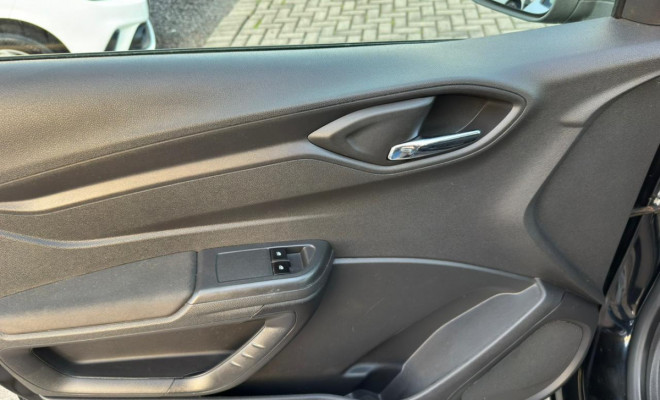 GM - Chevrolet ONIX HATCH LT 1.4 8V FlexPower 5p Mec. 2014 Flex-17