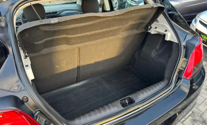 GM - Chevrolet ONIX HATCH LT 1.4 8V FlexPower 5p Mec. 2014 Flex-7