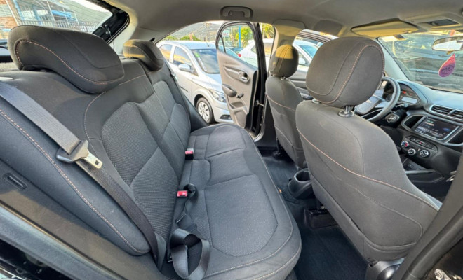 GM - Chevrolet ONIX HATCH LT 1.4 8V FlexPower 5p Mec. 2014 Flex-5