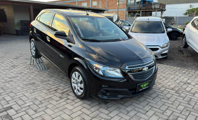 GM - Chevrolet ONIX HATCH LT 1.4 8V FlexPower 5p Mec. 2014 Flex-0
