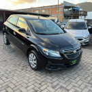 GM - Chevrolet ONIX HATCH LT 1.4 8V FlexPower 5p Mec. 2014 Flex-0